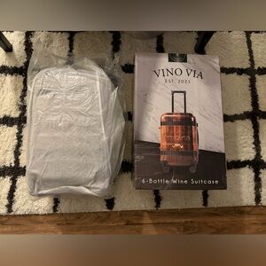 6-Bottle Wine Suitcase - Brown